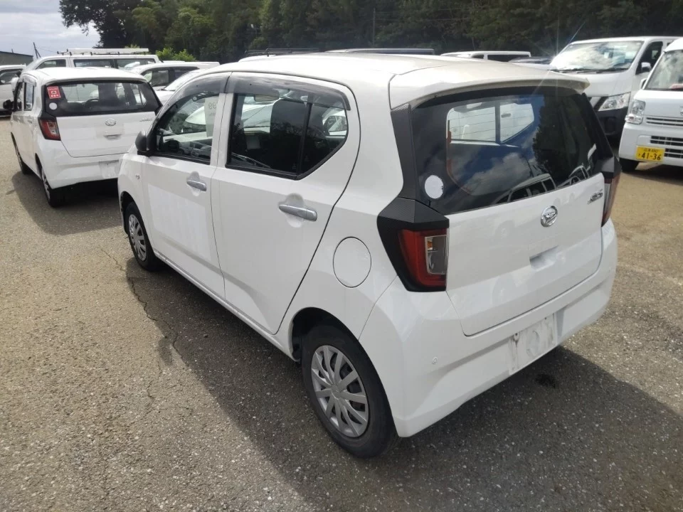 Daihatsu Mira e:S LA350S 2021